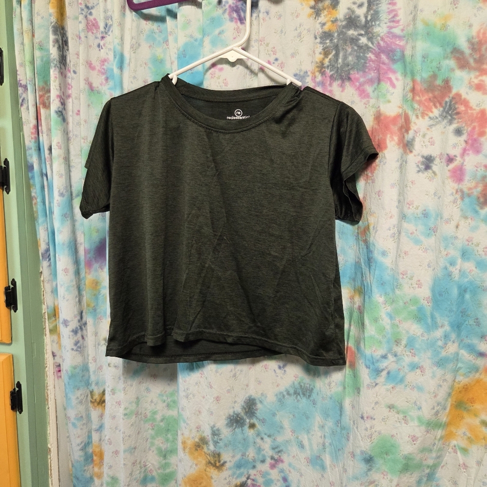 Real Essentials Dark Green Cropped T-Shirt Size Medium